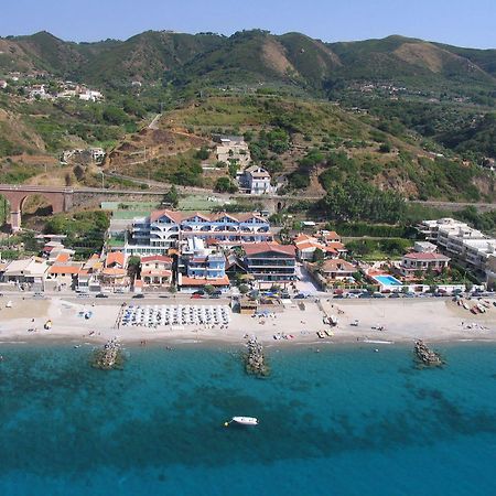 Oasi Azzurra Aparthotel Messina Luaran gambar