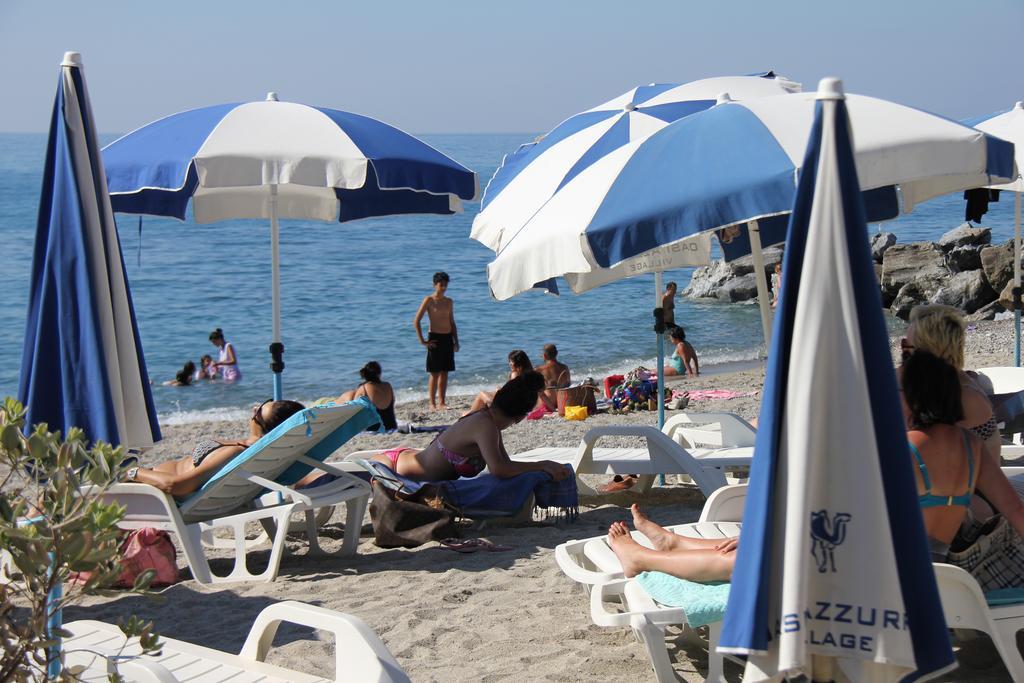 Oasi Azzurra Aparthotel Messina Luaran gambar